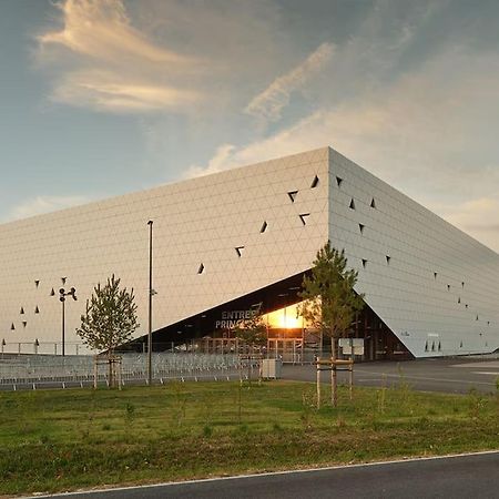 Maisons Martigny B - Proche Futuroscope Et Aquascope Шассней-дю-Пуату Екстер'єр фото